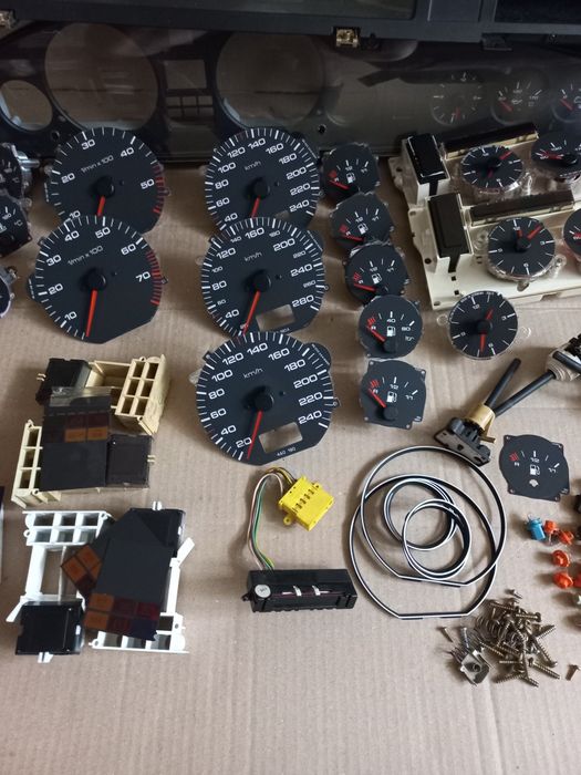 Панель приборов запчасти ауди 100,А6с4