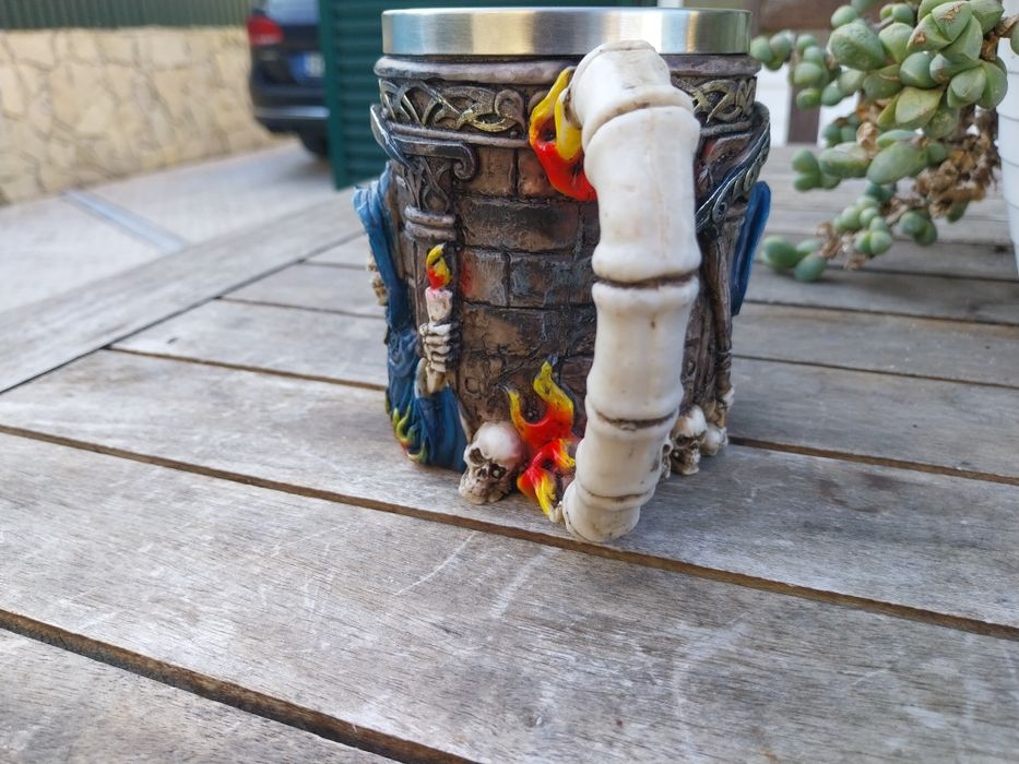 Vendo caneca inox