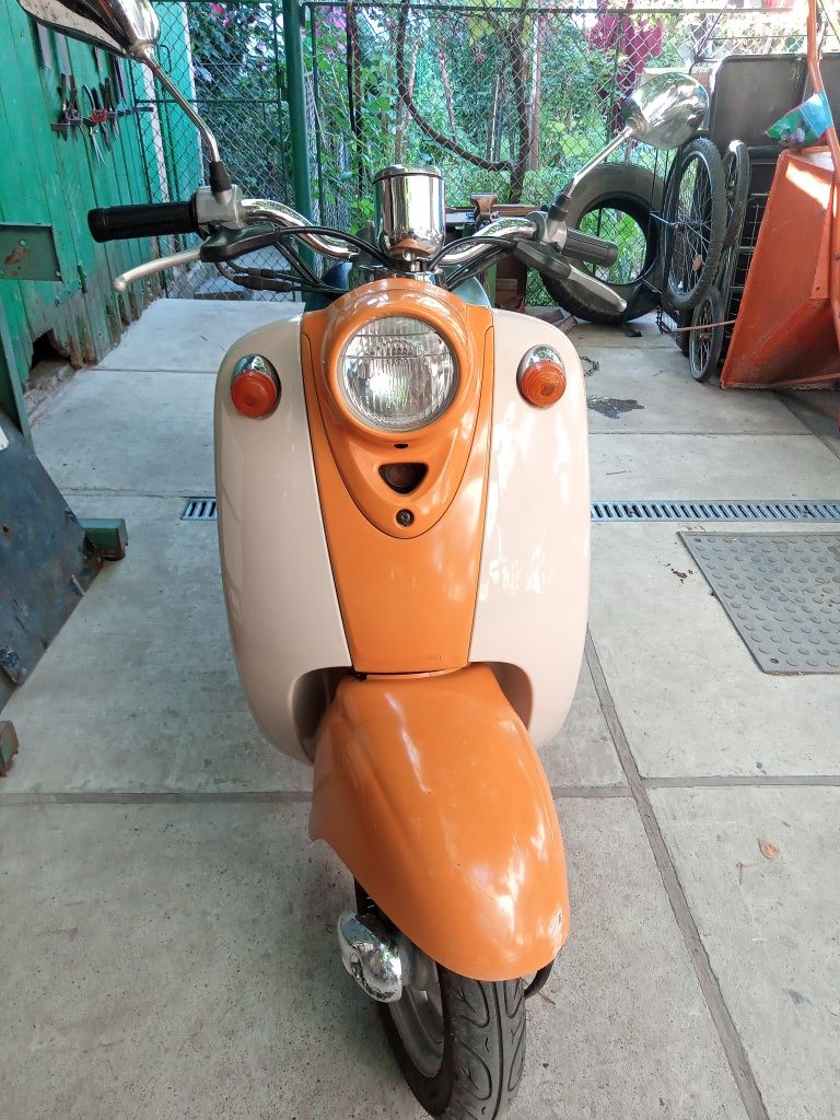 Yamaha Vino скутер 2t
