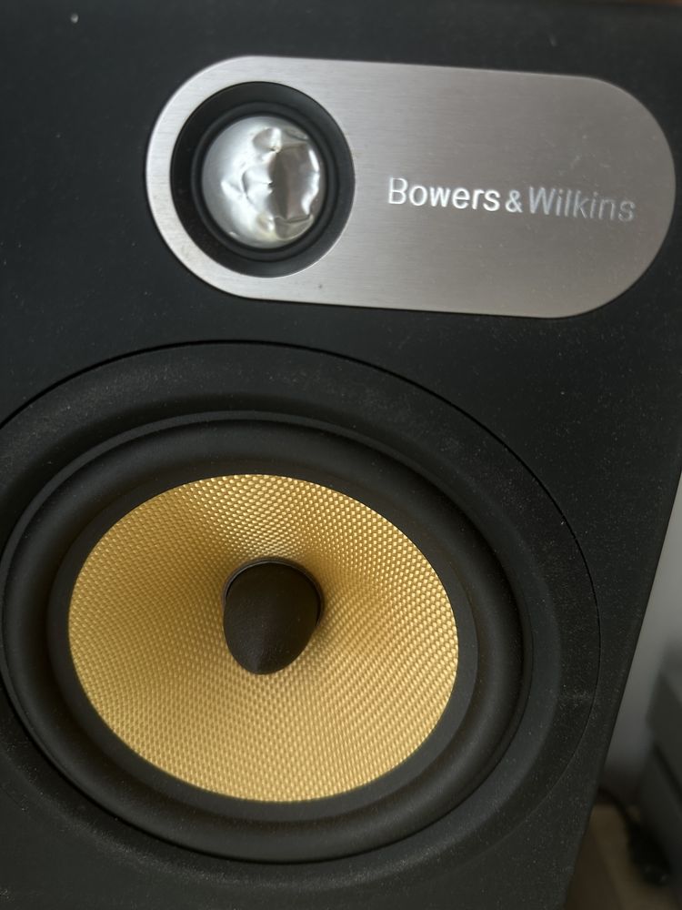 Kolumny Bowers&Wilkins 684