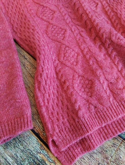 Продам свитер от next на девочку 9-11 лет 152 см