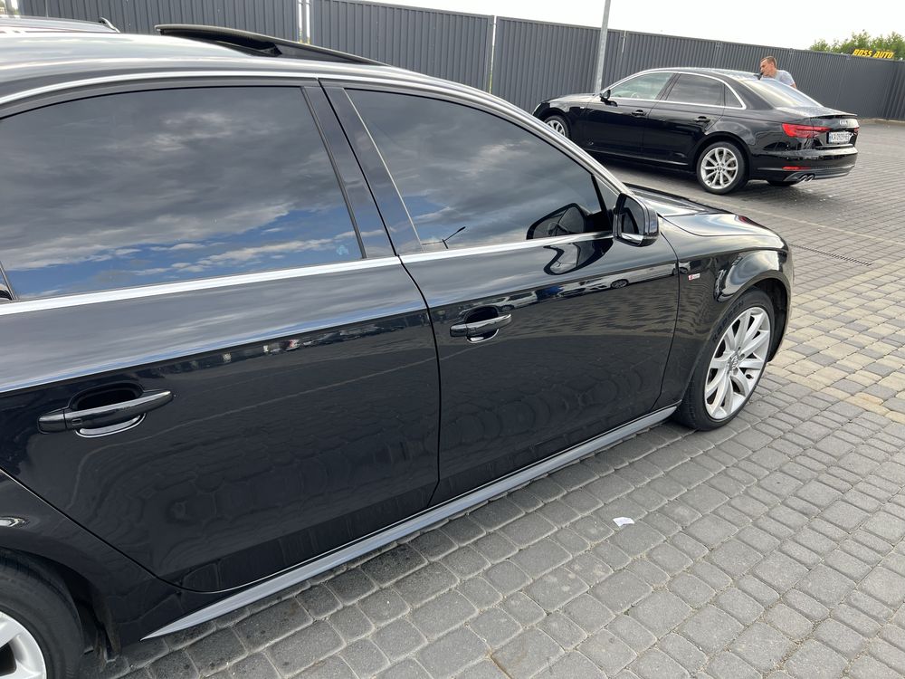 Продається Ауді А4B8 S-Line 2014 року