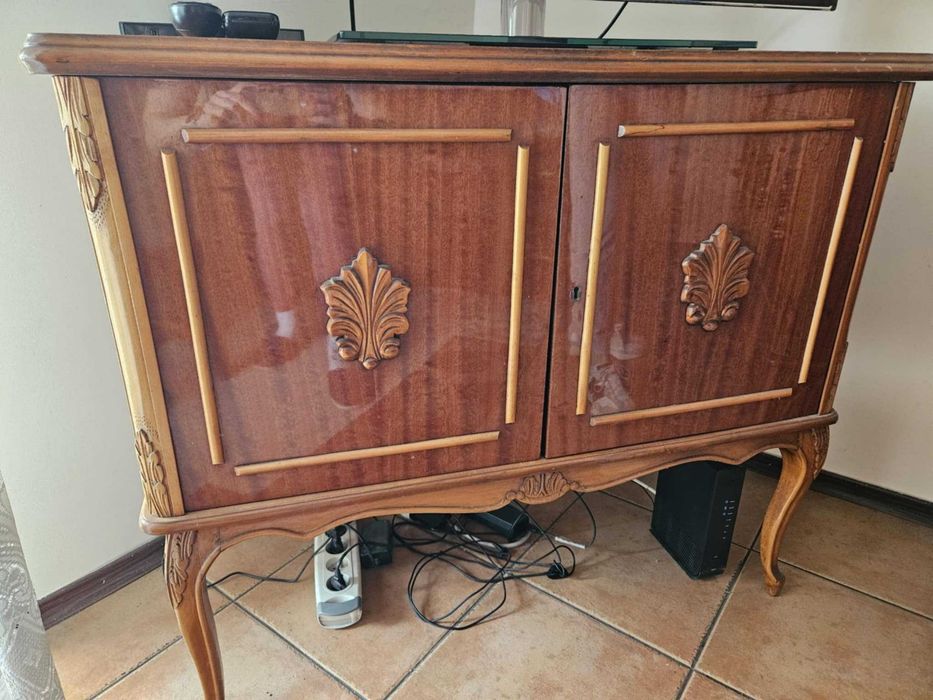 Meble VENUS – orzech, Rumunia