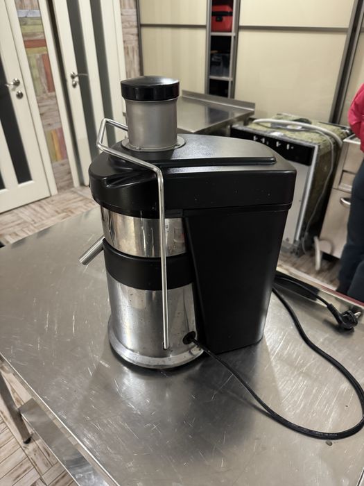 Професійний соковитискач Ceado ES500