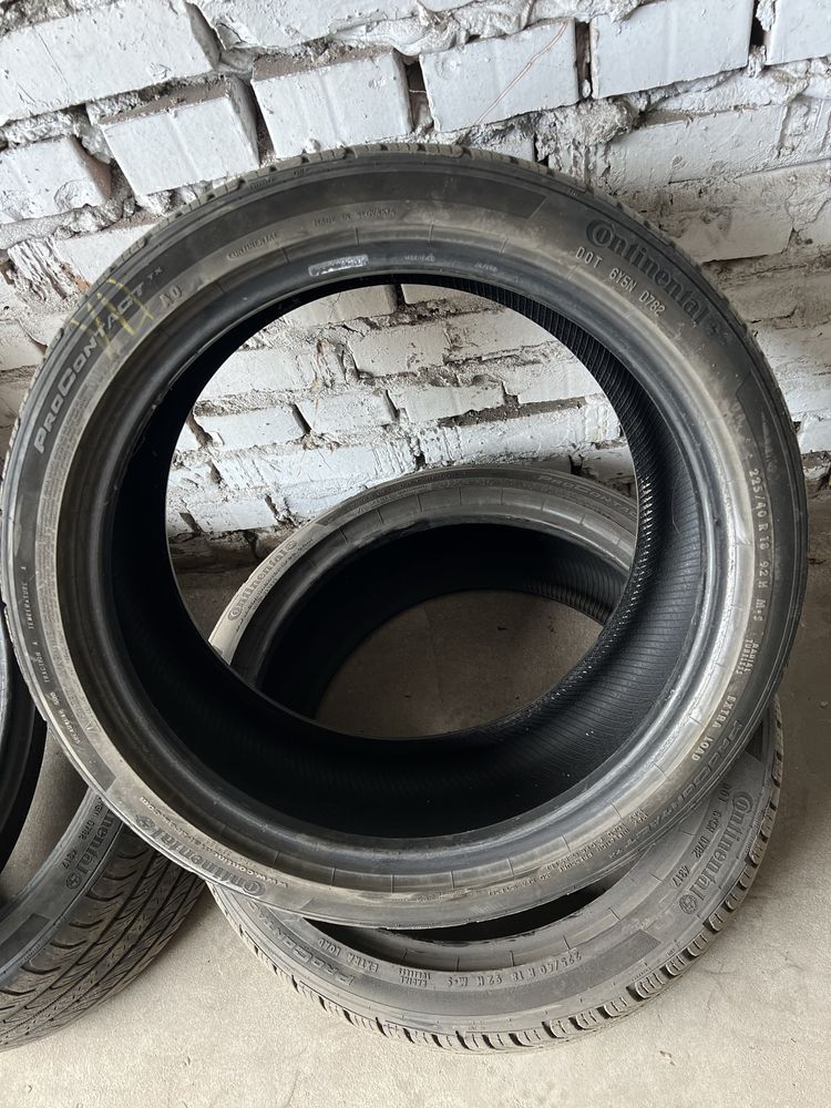 Резина Continental 225/40 r18