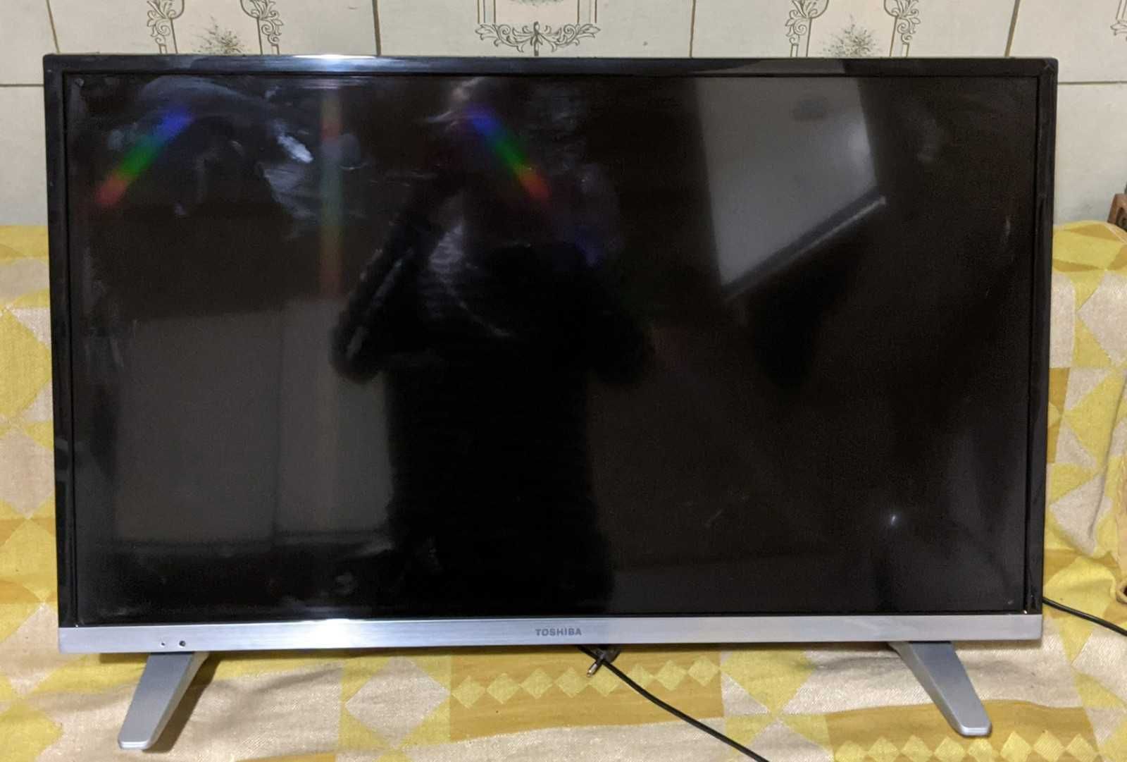 Продам Телевізор 32" Toshiba 32L5660EV вживаний