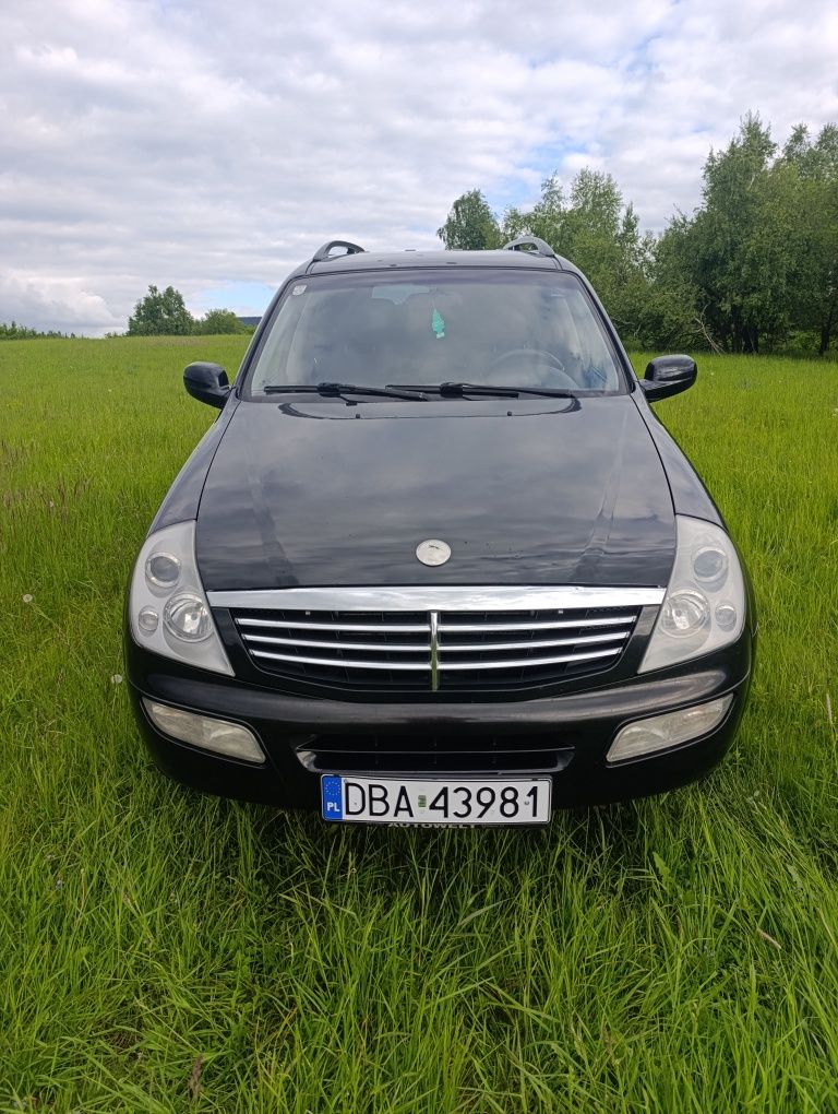 Ssangyong Rexton SUV ML , X5 , Touareg