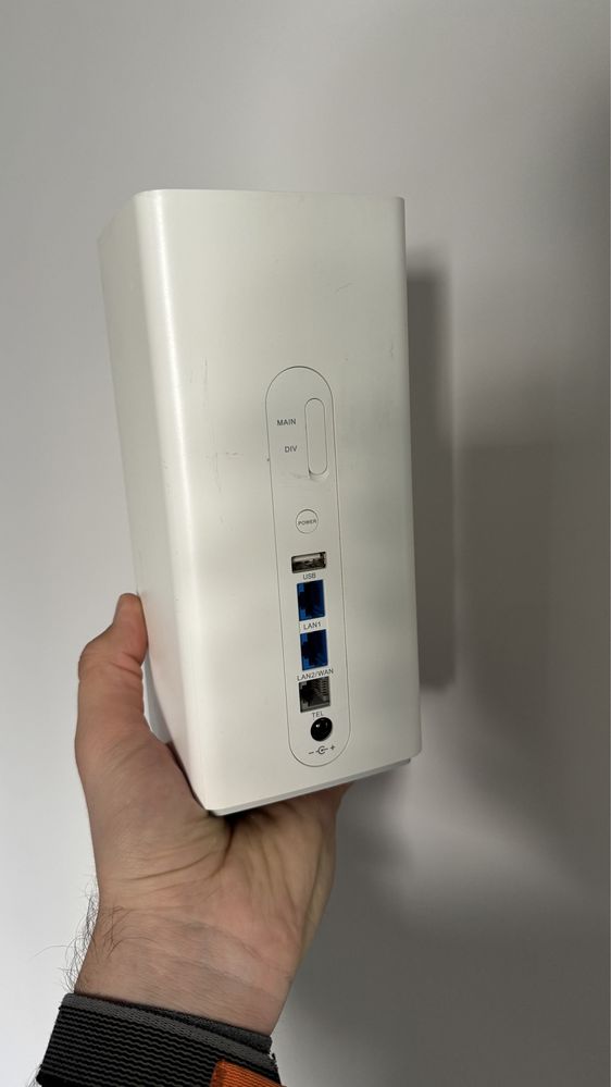 Router Huawei B618s na karte sim