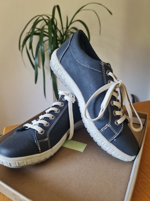 Buty sportowe Puccetti 38