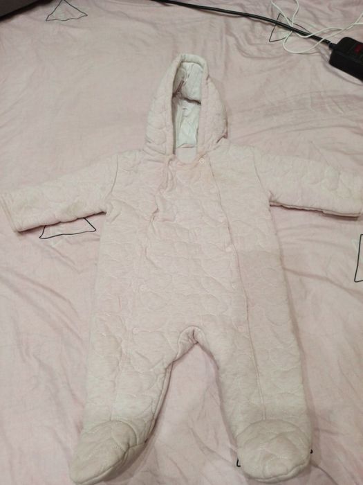 Два чудові комбінезона 200 грн разом, костюмчики, чоловічки, піжамка д