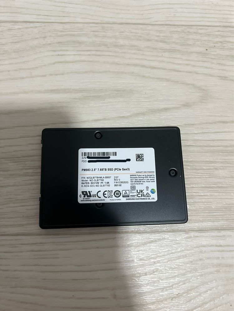 Накопичувач SSD U.2 2.5 7.68TB PM983 Samsung MZQLB7T6HMLA-00007