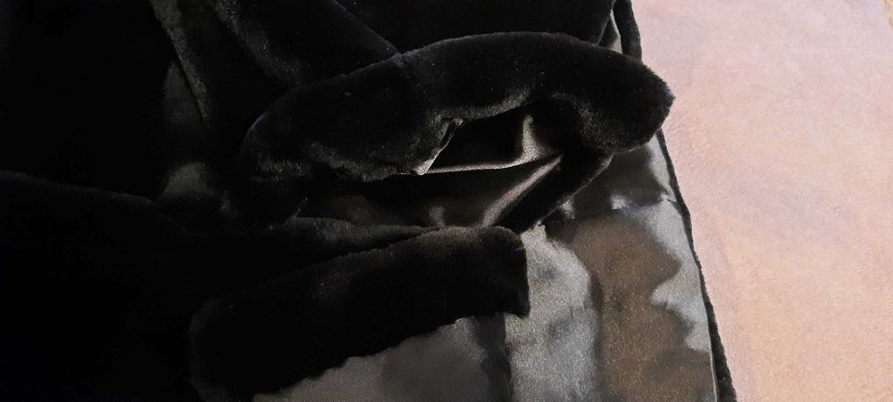 Шуба бобер з норкою з капюшоном