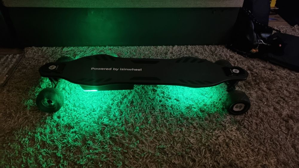 Електроскейт Isinwheel V8 (новий, пробіг 21км)
 
V8
 
Electric
 
Skate