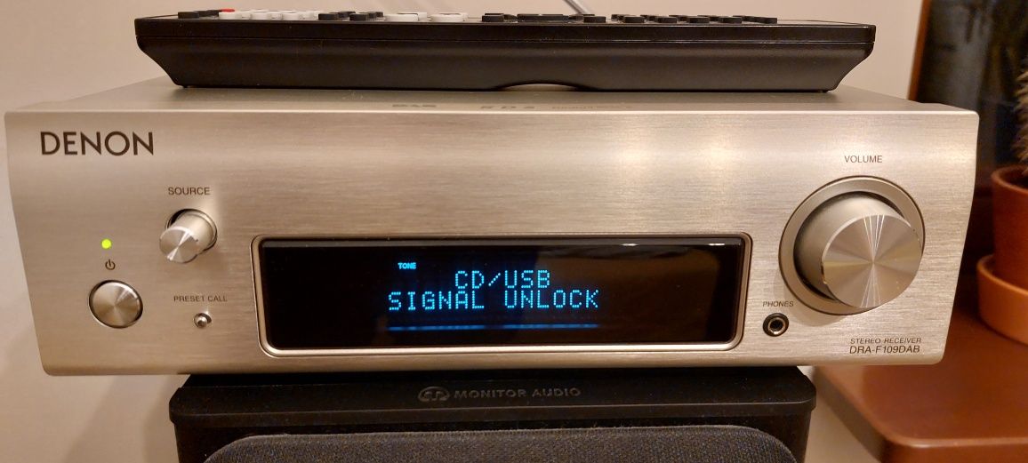 Amplituner Denon DRA F-109DAB