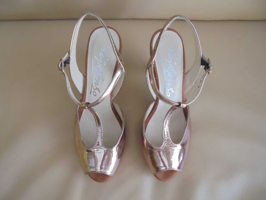 sandálias de senhora novas sem etiqueta