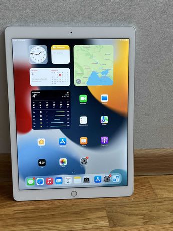 планшет Apple iPad Pro 12.9" 128Gb (2016)