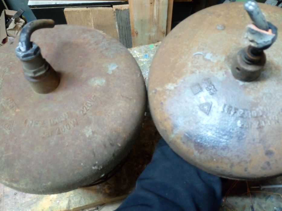Lampa wisząca stara sufitowa ciężka żeliwna pokrywa grube szkło