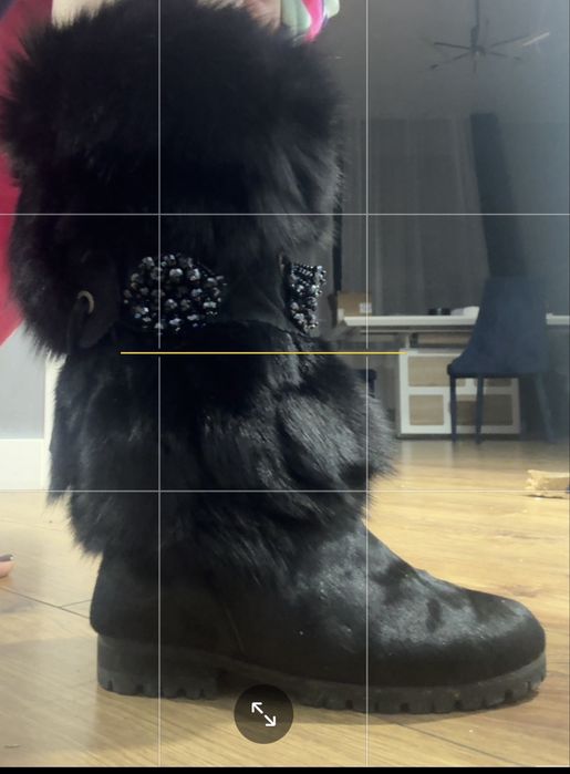 Чоботи хутряні жіночі