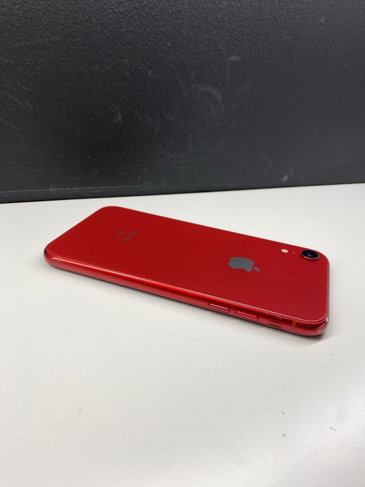 iPhone Xr Red Product 98% bateria