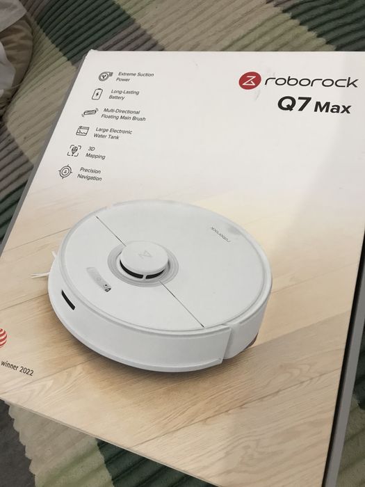 Roborock robotic Vacuum Cleaner Q 7 Max