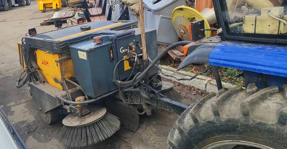 Продам ппідмітально-прибиральний причіп BEMAB G1