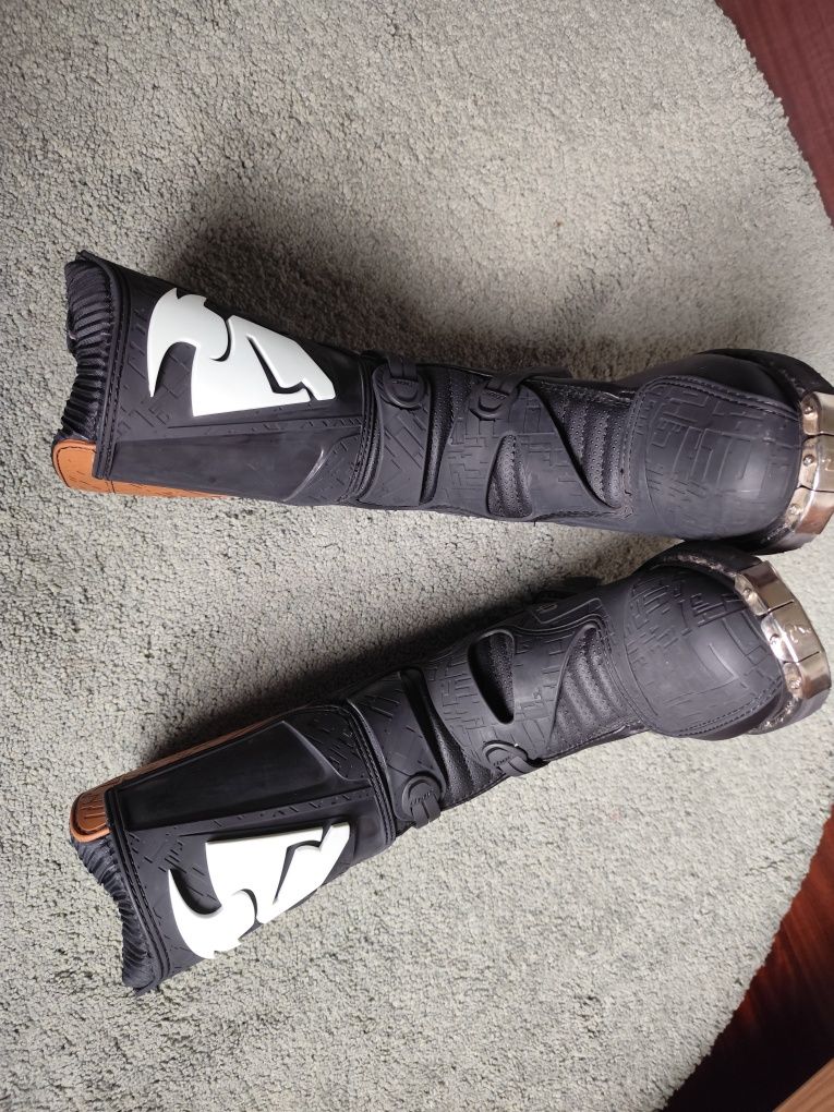 Botas Thor novas e calças de moto 4