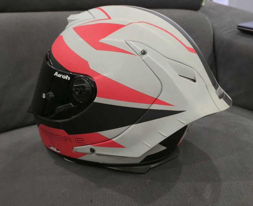 Capacete Airoh 550