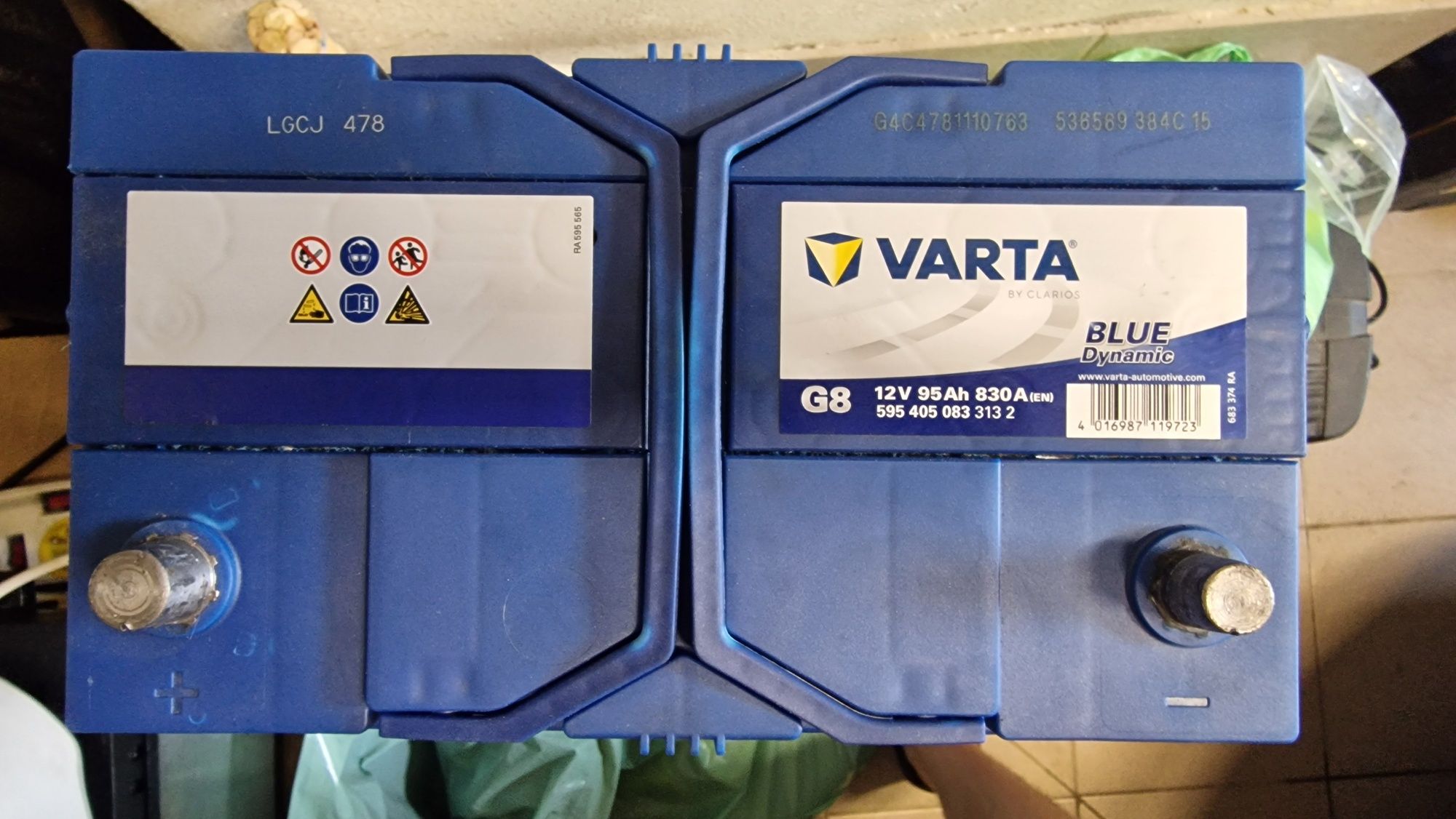 Akumulator varta 95a 830 ah L+