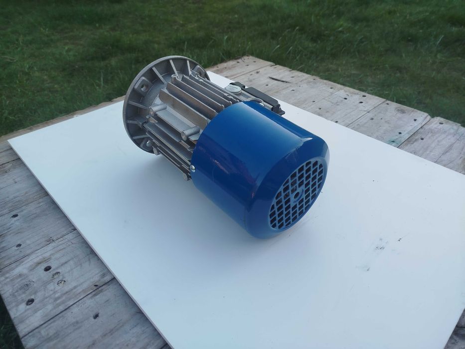 Silnik celma indukta 0,18kW