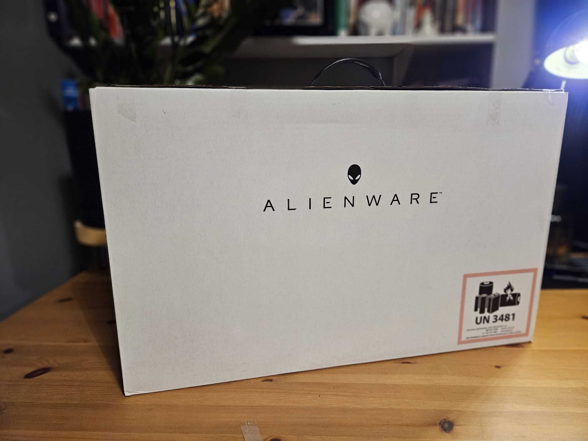 Dell Alienware M17 R5 / RTX 3070Ti / Ryzen 7 6800H / 32 GB RAM G-SKILL