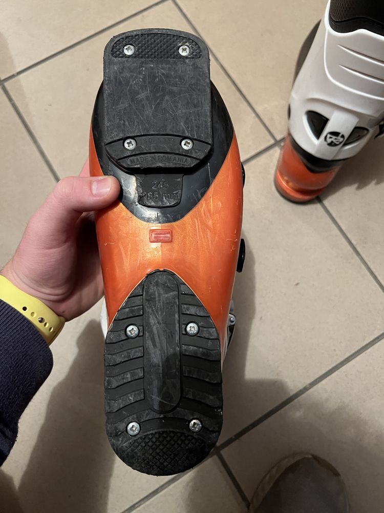 Sprzedam buty narciarskie Rossignol
