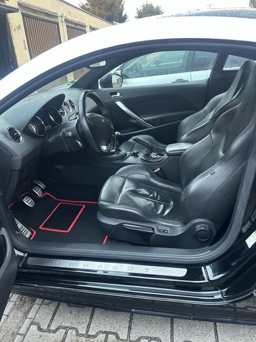 Peugeot RCZ 1.6 THP 200KM – Czarny, manual – zadbany egzemplarz