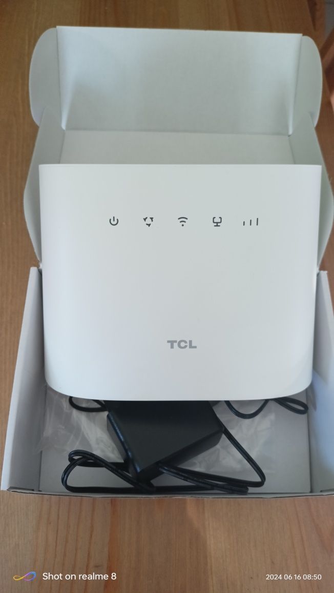 Router TCL HH132VM