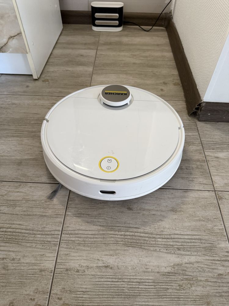 Робот-пилосос миючий Karcher RCV 3