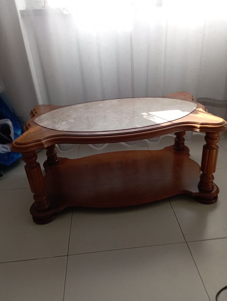 Mesa sala com pedra