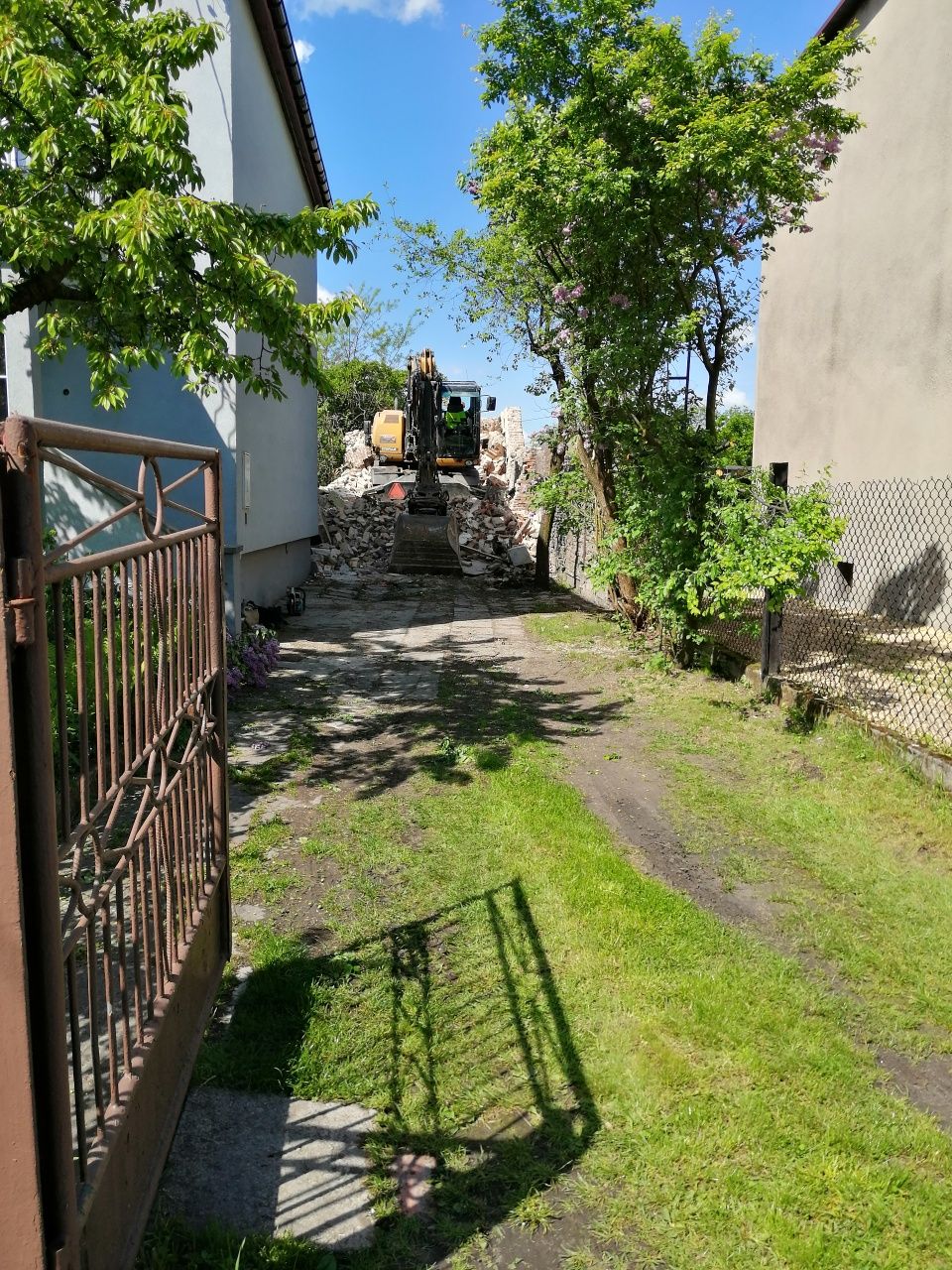 Wyburzenia Będzin Sosnowiec rozbiórki kruszarka usługi koparka z młote