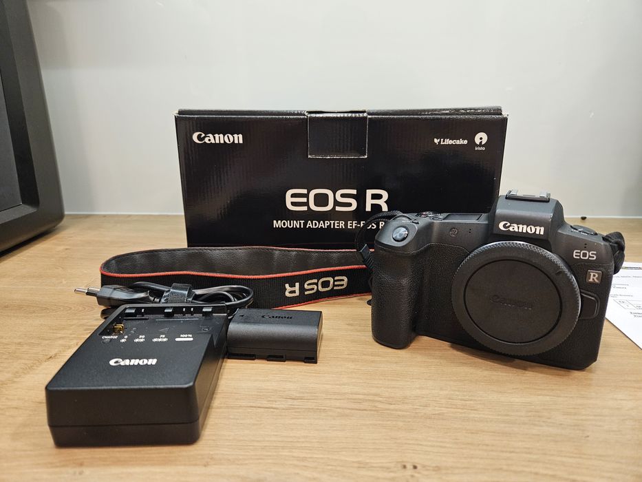 Aparat pełnoklatkowy canon eos R body