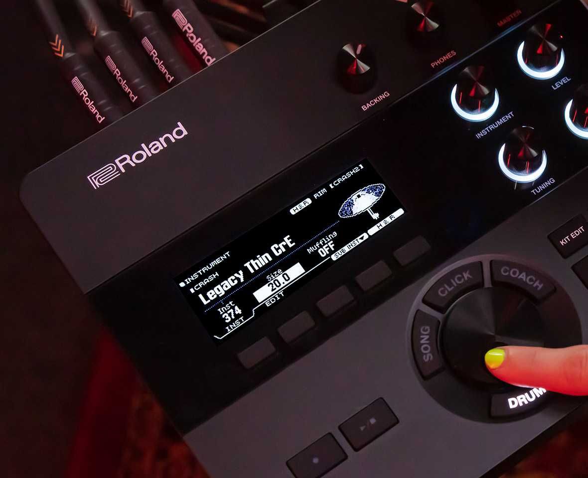 Roland VAD507 + Stopa Double + Statyw HH + Stołek