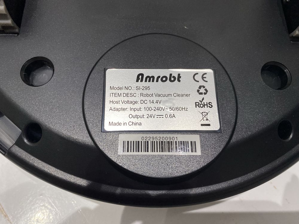 Робот пилосос Аmrobot