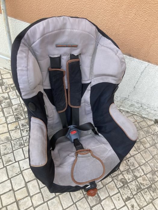 Cadeira auto para crianças em bom estado