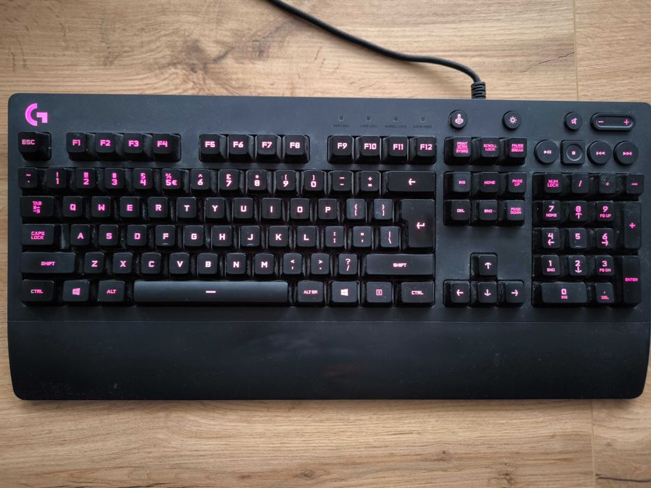 Klawiatura Logitech G213 Prodigy w oryginalnym pudełku