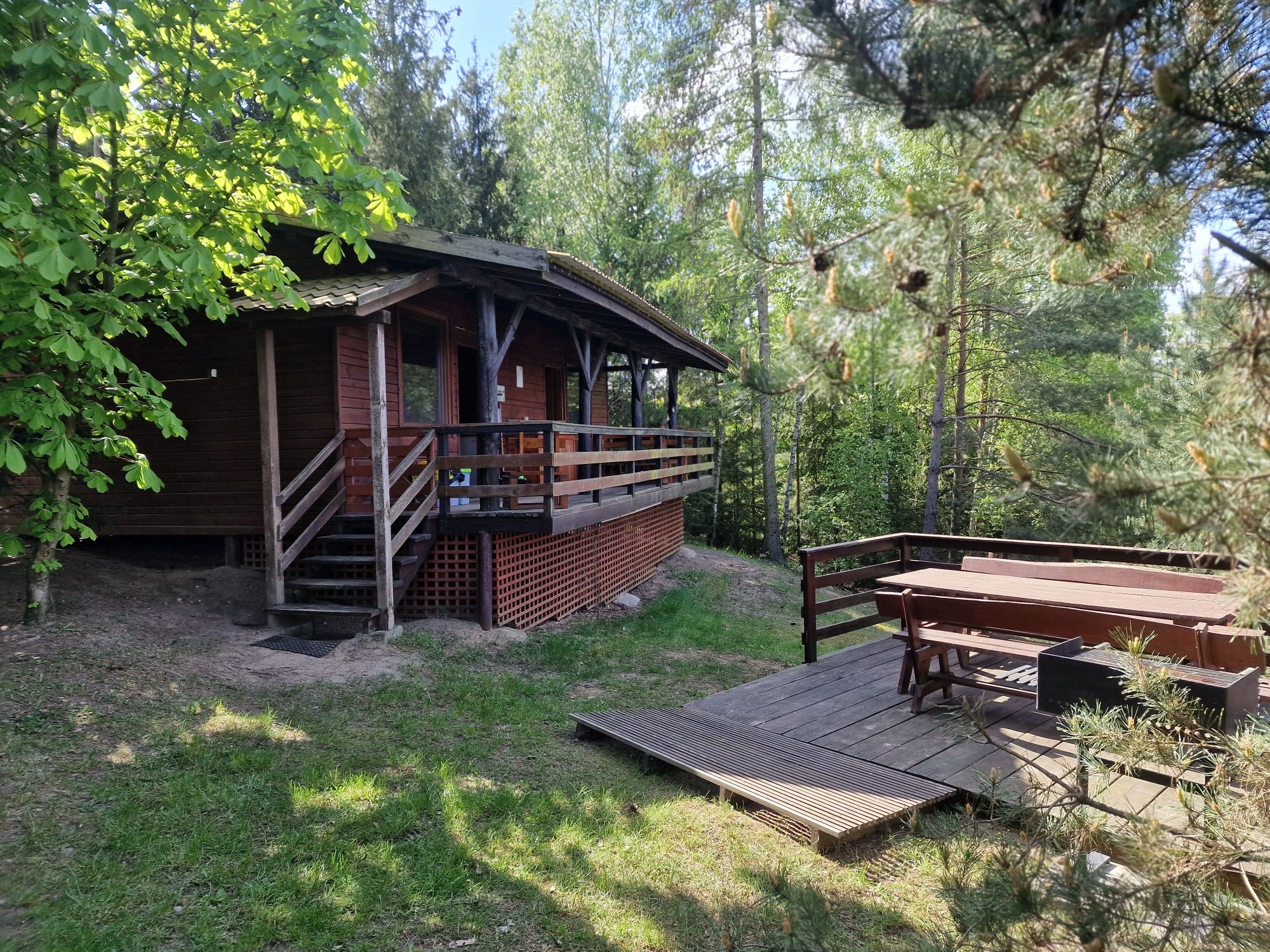 Domki letniskowe nad jeziorem,las,wędkowanie.