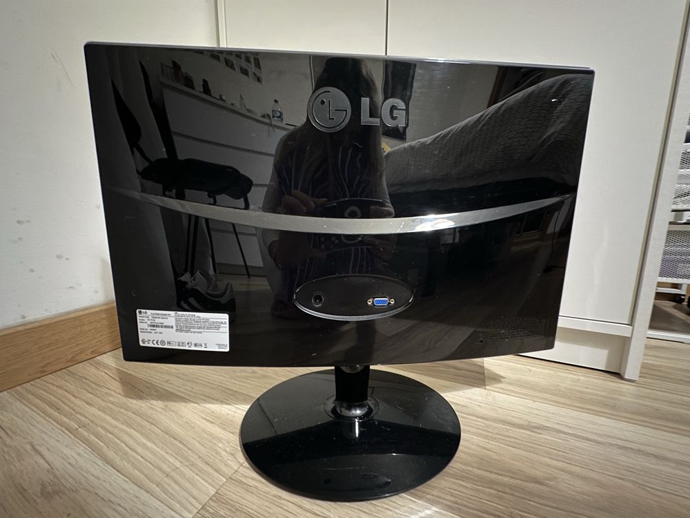 Monitor LG Flatron E2240S-PN