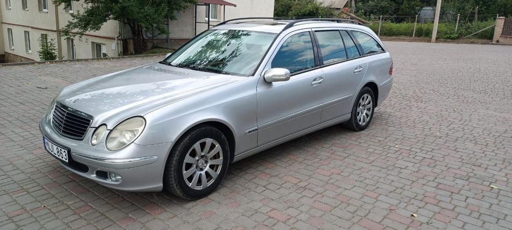 Мерседес 211 3.2 д автомат 2005 р