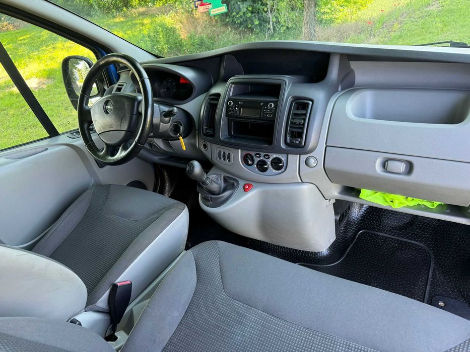 Opel Vivaro 9 osobowy long 2.0 115KM , 2xklima, 2xogrzewanie nawiewy