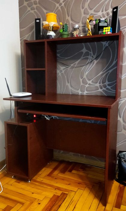 Стіл комп’ютерний (стол компьютерний).