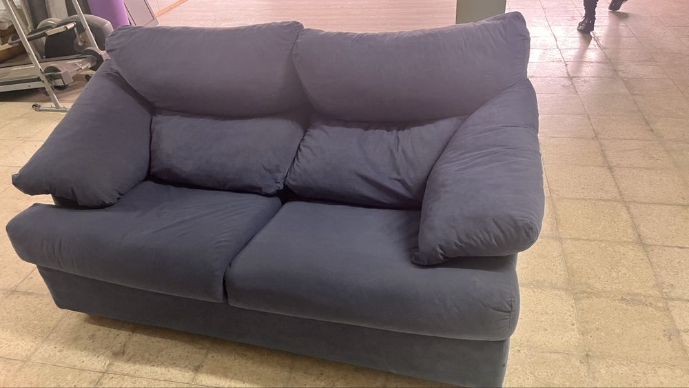Sofa azul 2 lugares