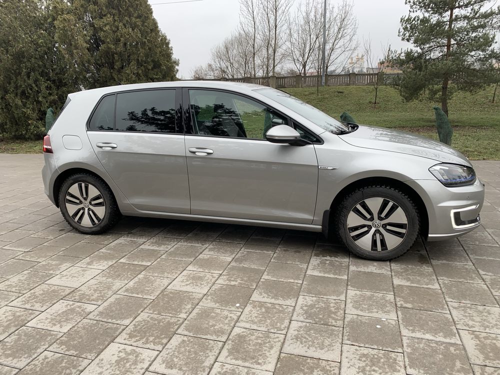 продам E Golf 2015 р 25 кВт