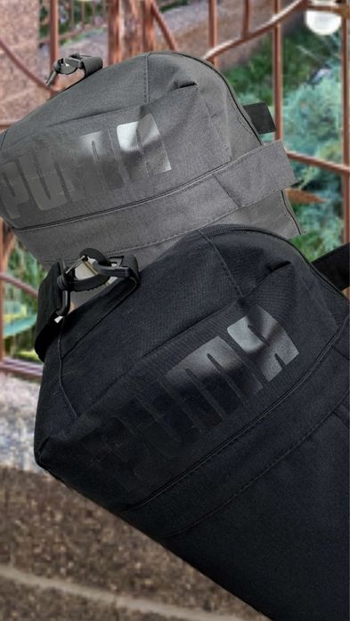 Спортивна сумка , ручна поклажа .