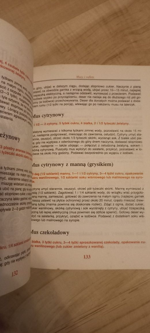 Książka Desery i wypieki domowe